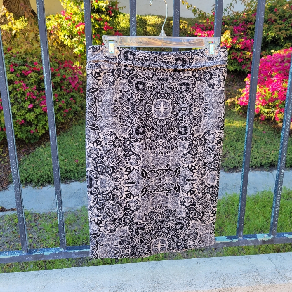 LuLaRoe Cassie Skirt